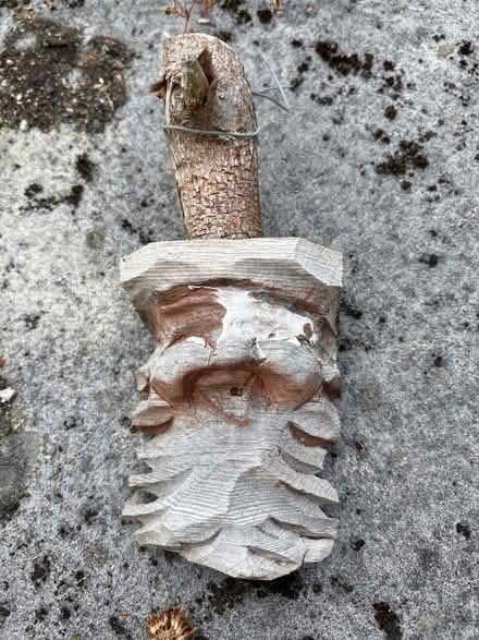 Photo of free Wood face garden ornament (Hala LA1) #1
