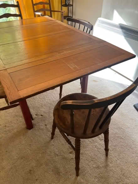Photo of free Oak dinning table and six chairs (Cutteslowe OX2) #2
