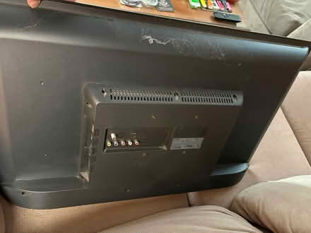 Photo of free Samsung flat screen (Drexel Hill) #2