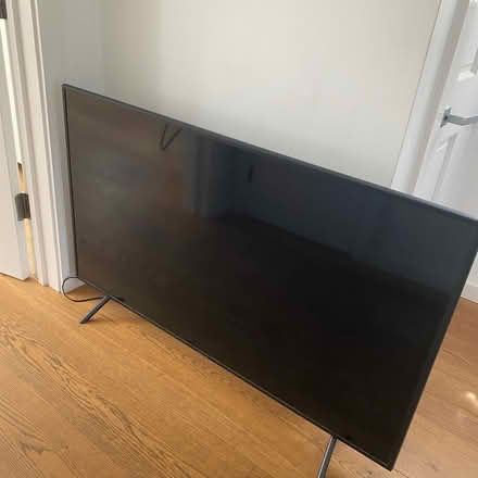 Photo of free Samsung 55”TV, only sound works (Oxted RH8) #1