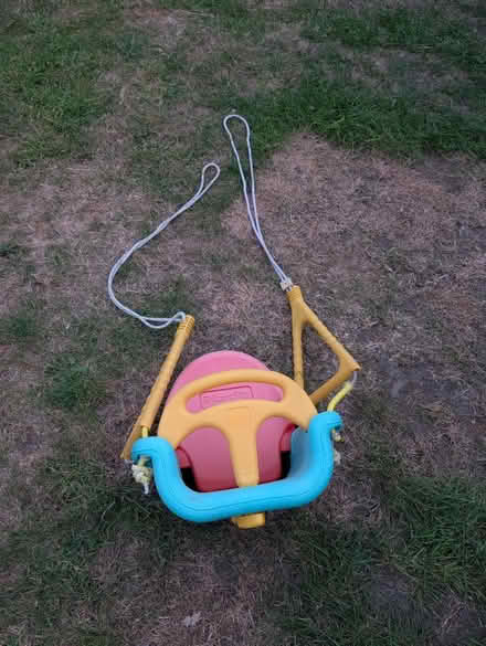 Photo of free Child swing (Tilehurst RG31) #3