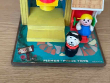 Photo of free Vintage 1980s Fisher Price carousel children’s toy (Talbot Village BH10) #2
