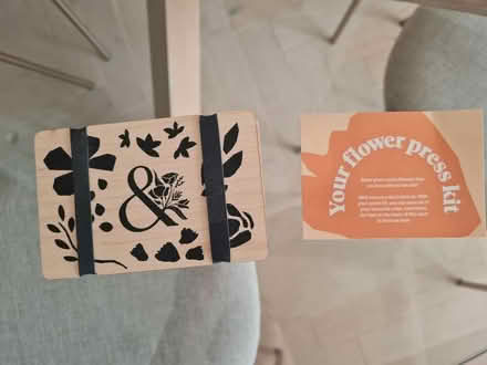 Photo of free Flower press kit (London fields, E8) #1