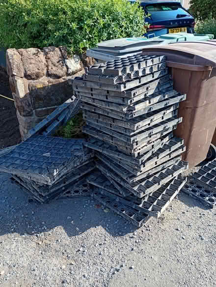 Photo of free Gravel Grids (Grange CH48) #1