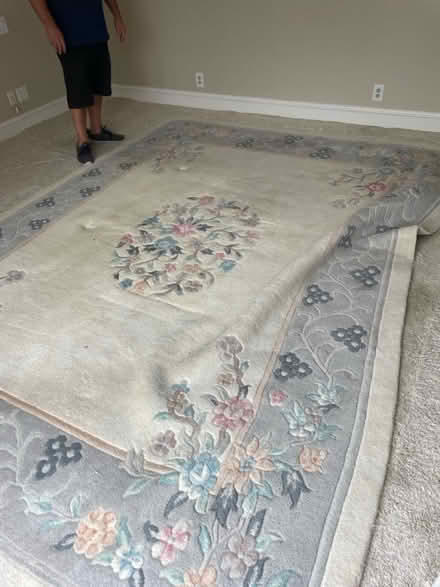 Photo of free 9x12wool area rug (San Mateo) #1