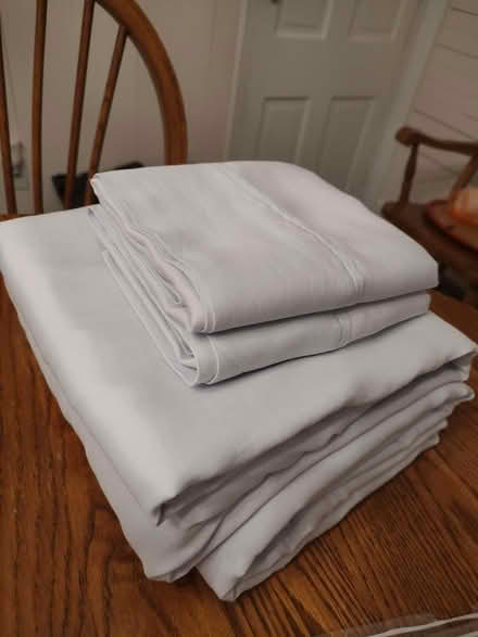 Photo of free Queen sheet set (Odenton) #1