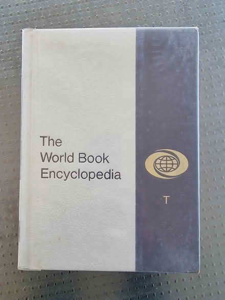 Photo of free World Book Encyclopaedia (Mansfield) #1