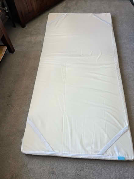 Photo of free Mattress topper for single bed (Bridge of Weir. PA11 3BB) #2