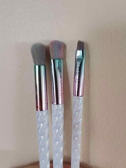 Photo of free 3 x unused make up brushes (Barbourne, WR1) #2