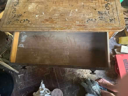 Photo of free Small Desk (Maida Hill W9) #3