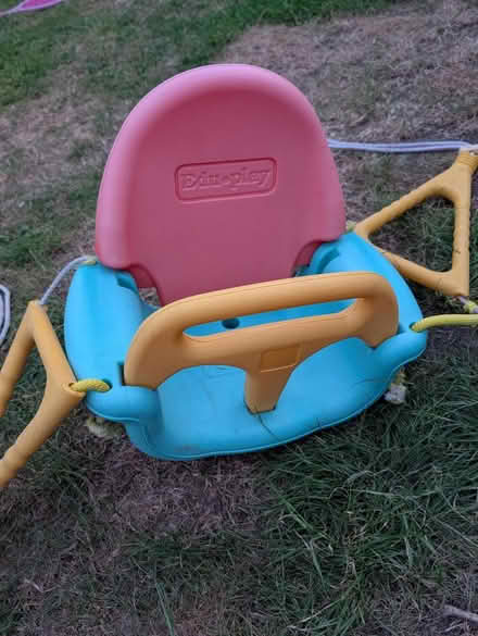 Photo of free Child swing (Tilehurst RG31) #1