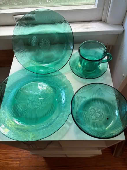 Photo of free 8-setting dish set (Croton-on-Hudson) #1