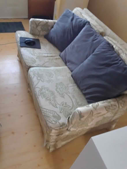Photo of free Love seat couch (Champlain Park/Westboro) #1