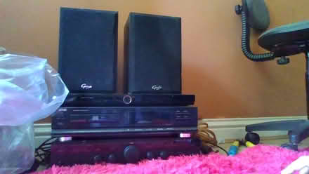 Photo of free stacking stereo system (SO15) #1