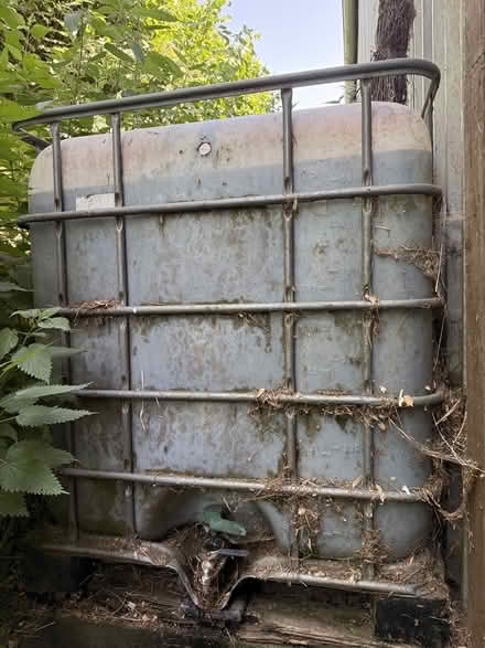 Photo of free 1,000lt water tank (GU5) #1