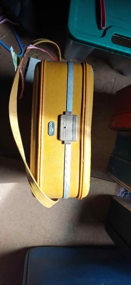 Photo of free Vintage suitcases (TN38 Bulverhythe) #2
