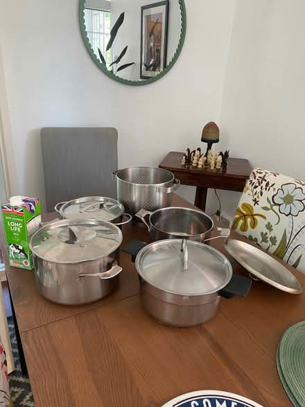 Photo of free 4 pans with lids, two large, two medium plus large colander. (Aigburth L17) #4