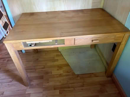 Photo of free Desk/worktable (Croton-on-Hudson) #2