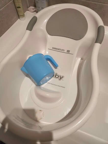 Photo of free Baby bath set (Sutton SM1) #1