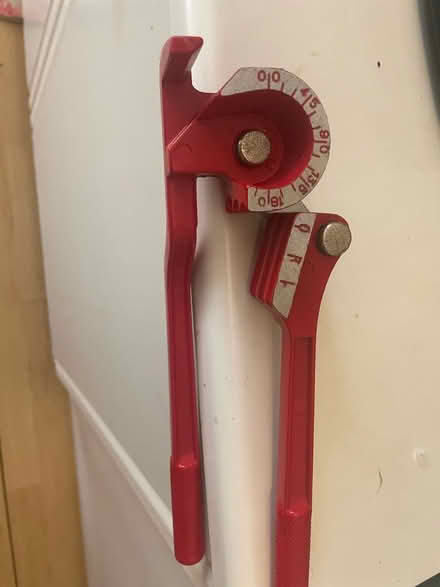 Photo of free pipe bender (Otham ME15) #1