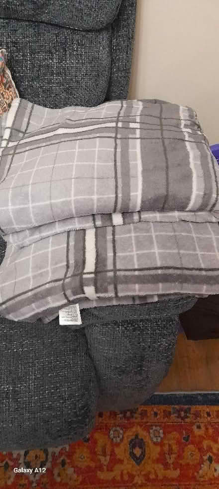 Photo of free Blanket/throws x 2 and quilted pillowcase covers x 3 (Welling DA16) #1
