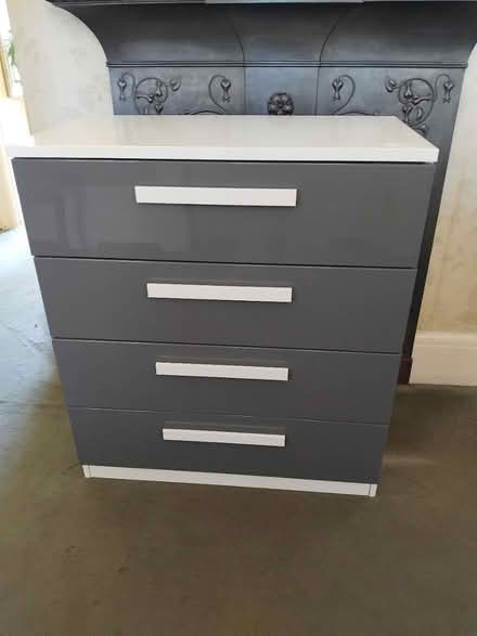 Photo of free Chest of 4 drawers (Leigh on Sea) #1