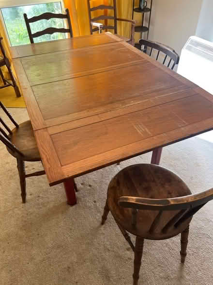 Photo of free Oak dinning table and six chairs (Cutteslowe OX2) #1