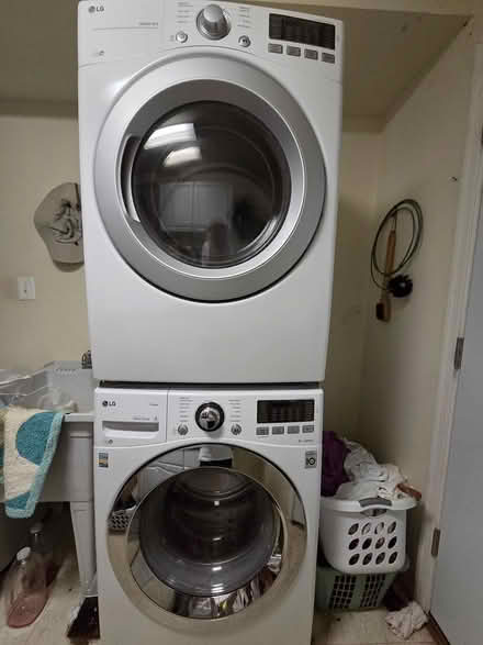 Photo of free LG washer and dryer (Mclean) #2