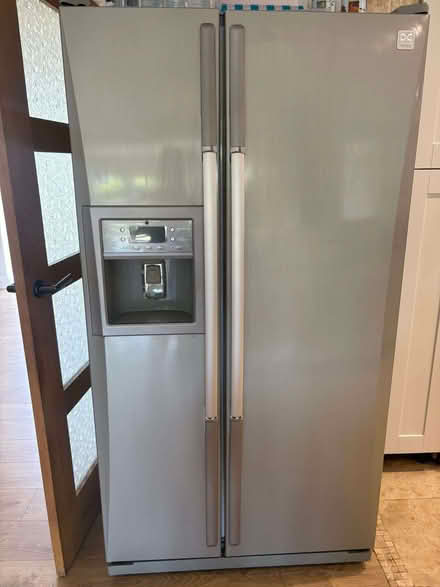 Photo of free Fridge freezer (Hadleigh SS7) #1