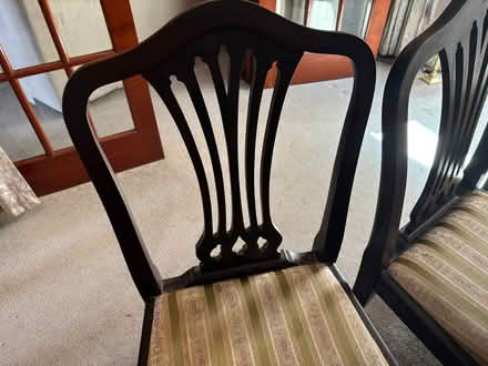 Photo of free Dining table and chairs (Waterlooville PO7) #1