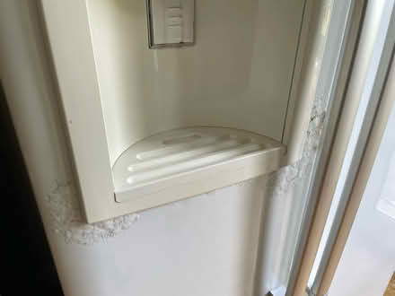 Photo of free ‘American style’ fridge freezer (Chesham HP5) #3