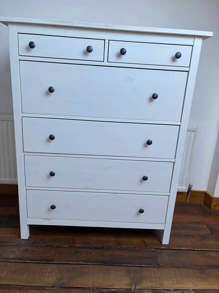 Photo of free White chest of drawers (Stroud Green N4) #1