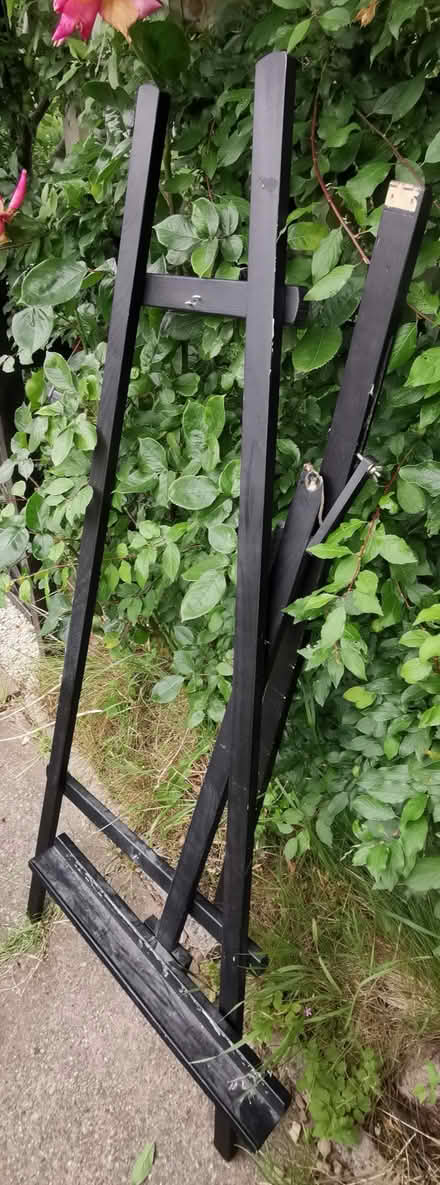 Photo of free X2 wood easels both need repair (Broomhill S10) #4