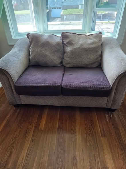 Photo of free Love Seats Single Chair (bridgeport) #3