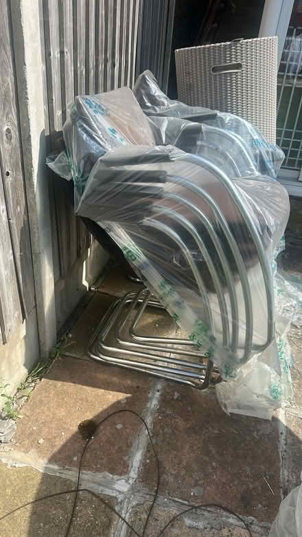 Photo of free Chairs (Erith ,Da8) #1