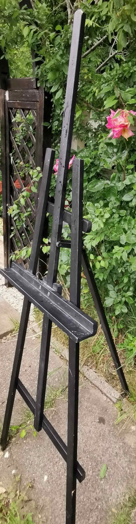 Photo of free X2 wood easels both need repair (Broomhill S10) #2
