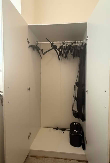Photo of free White Wardrobe (WS1 1PT) #4