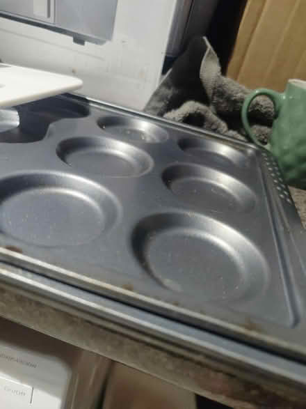 Photo of free Old kitchen stuff (Eastbourne) #2