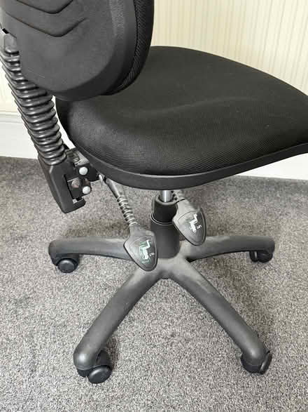 Photo of free Office chair (B67 5hp) #2