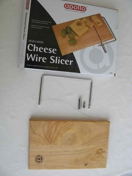 Photo of free Cheese board with wire cutter (Croham CR2) #1