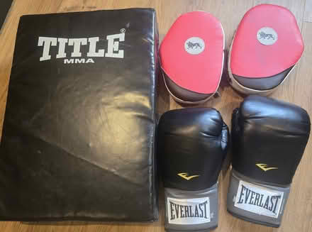 Photo of free Boxing set (New Elgin IV30) #1