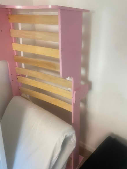 Photo of free Furniture (S87nf) #3