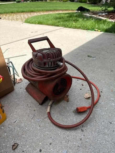 Photo of free Air pressure thingy (Plainfield and Bailey, Darien) #1