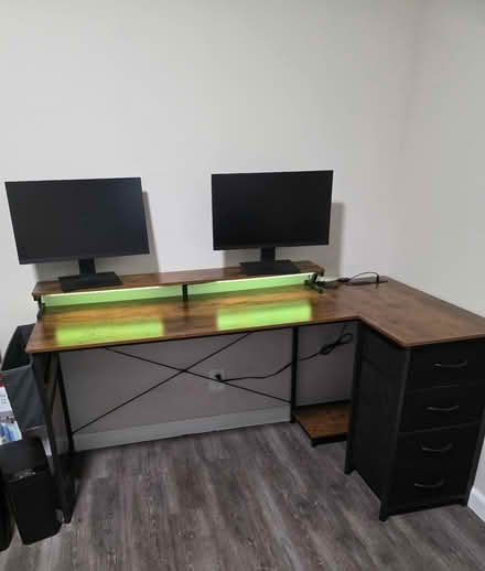Photo of free l-shaped gaming/office corner desk (Montgomery Village /Southeast) #3