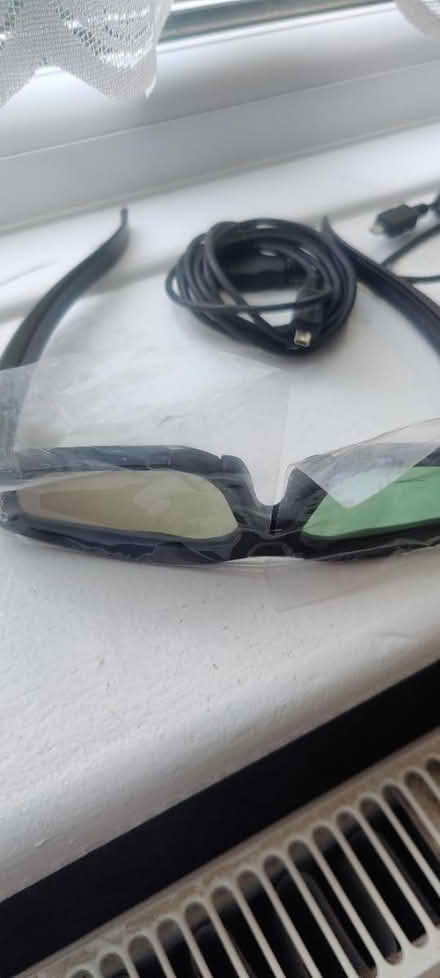 Photo of free LG 3D glasses (Woodcote SM6) #1