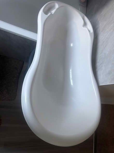 Photo of free Baby Bath Tub (High Wycombe HP12) #1