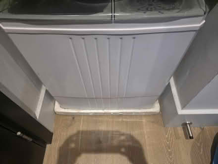 Photo of free Washing machine and dryer (CR0 1FY) #1