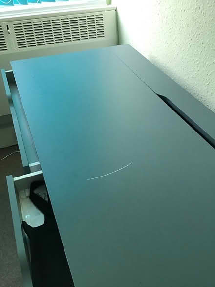 Photo of free Desk (Scholes WN2) #1