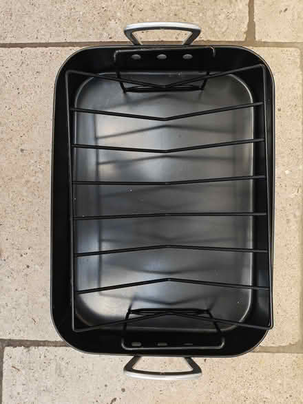 Photo of free Large roasting tray with handles and rack (Corston BA2) #1