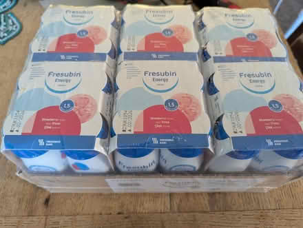 Photo of free Fresubin energy drinks, strawberry (Handsworth B21) #1